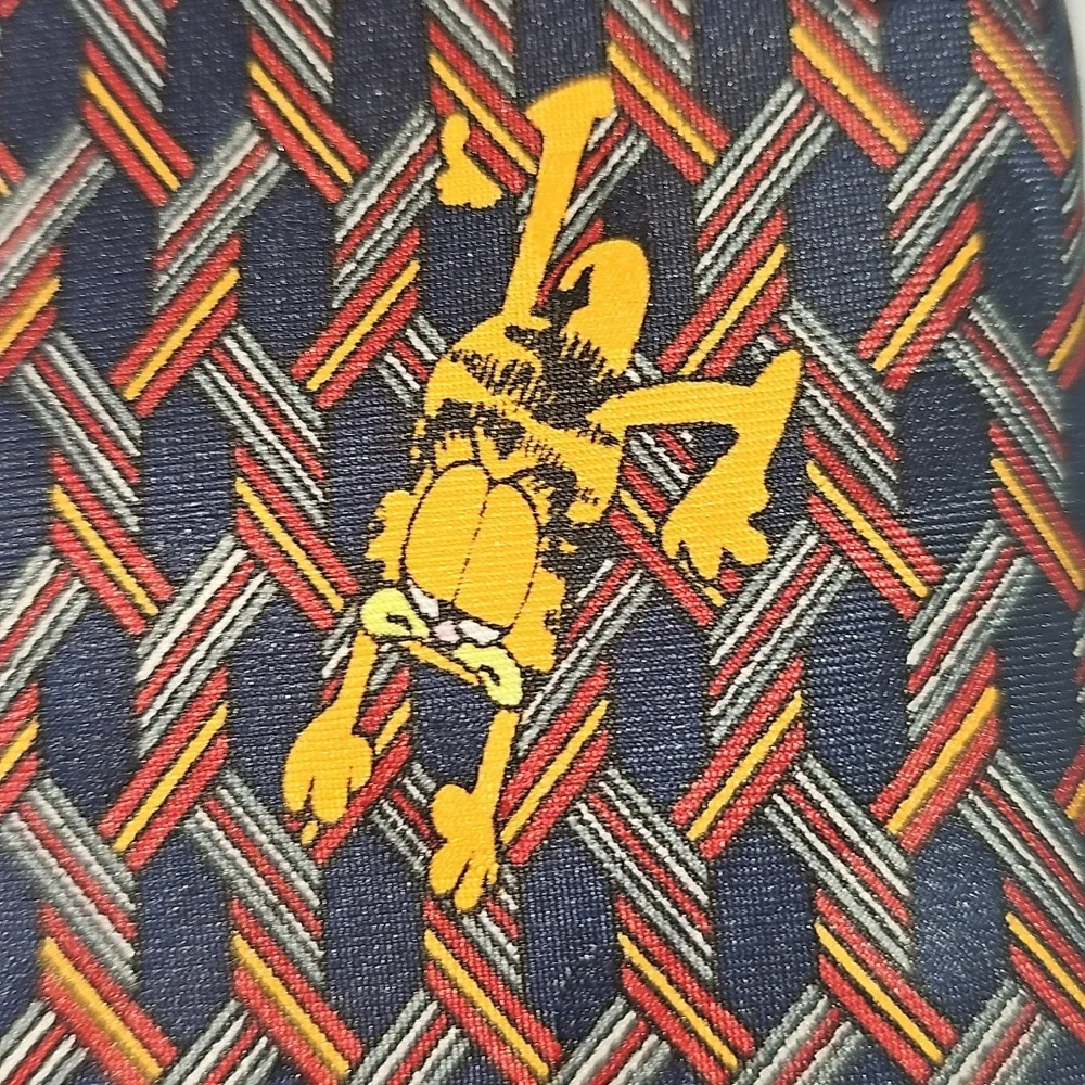 Paws Addiction Garfield, Patterned Men's Novelty Necktie Used - Picture 1 of 12
